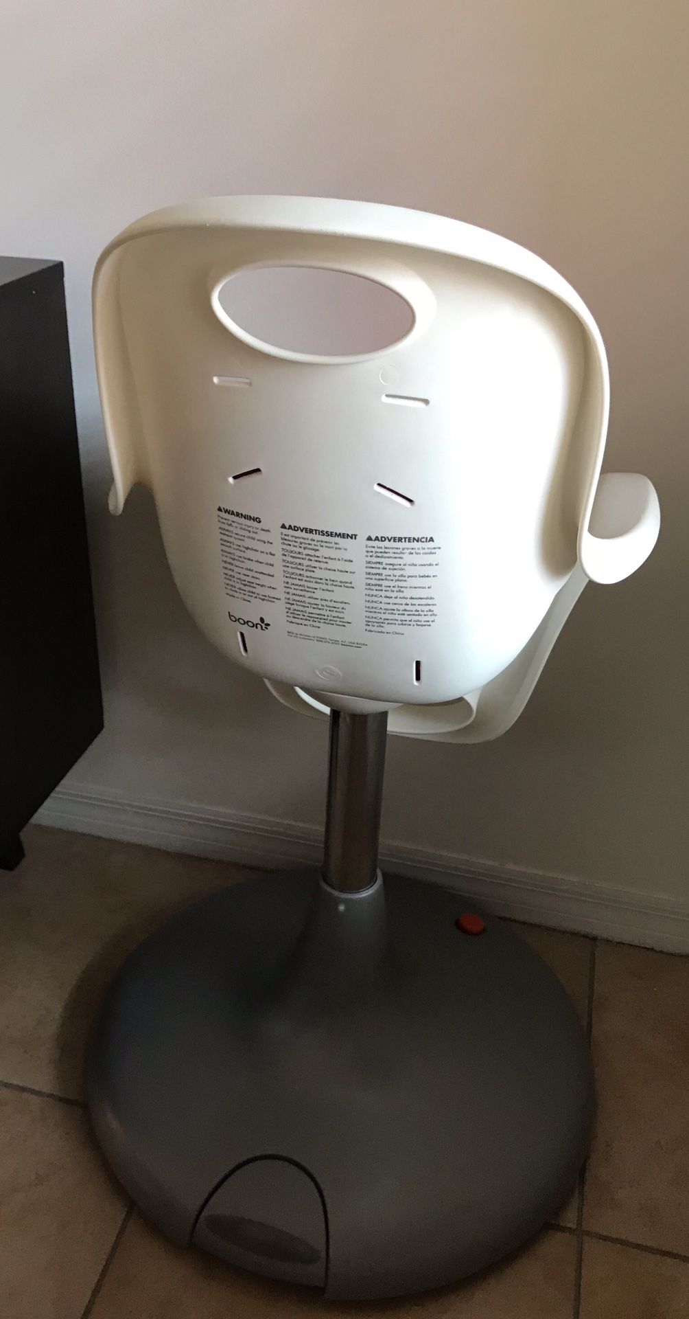 Boon Flair Pneumatic Pedestal High Chair in pink for Sale in Miami, FL