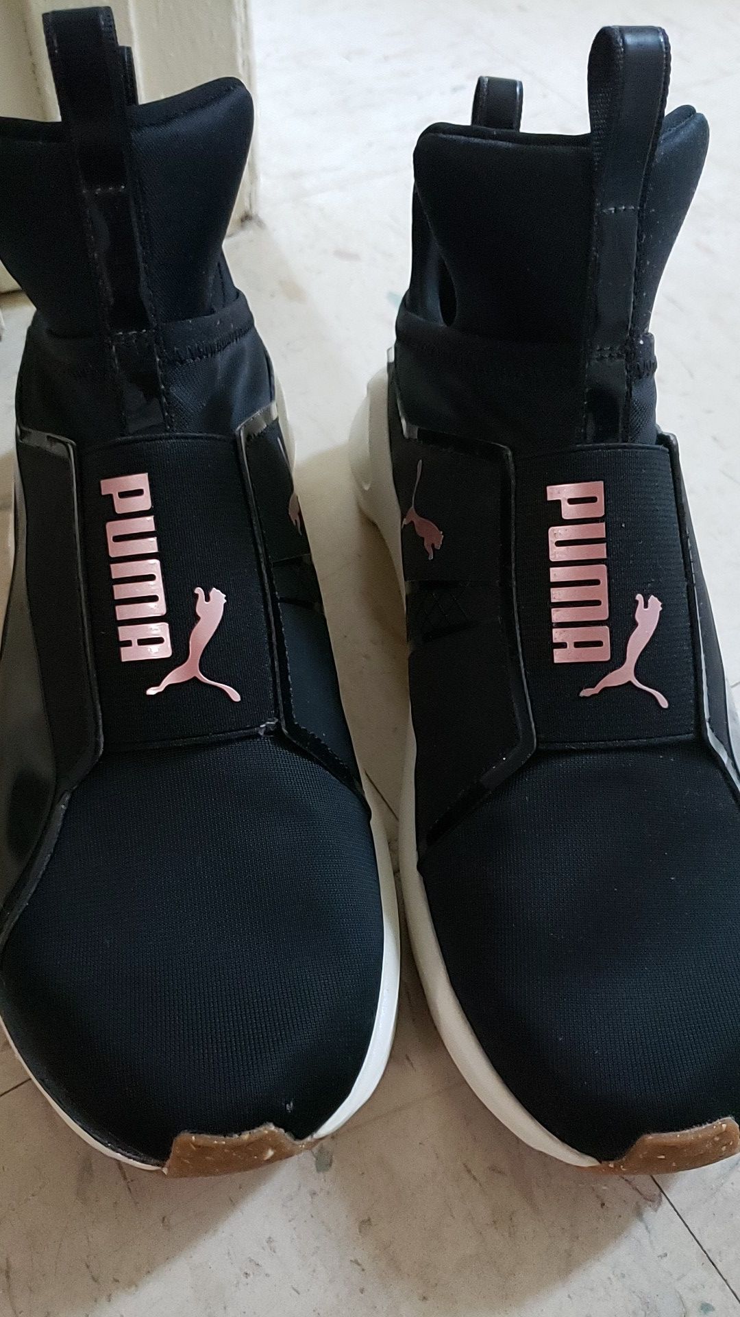 Puma Sneakers