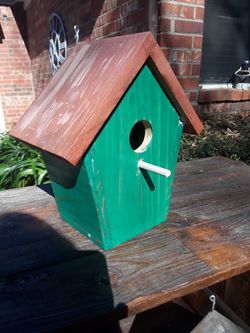 Birdhouse newly Built  Gift Thumbnail