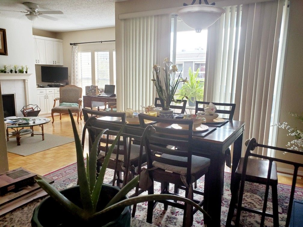 Bistro Table And 4 Chairs 2 Side Stools.
