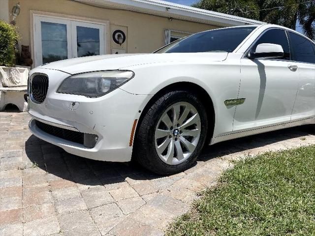2011 BMW 7-Series