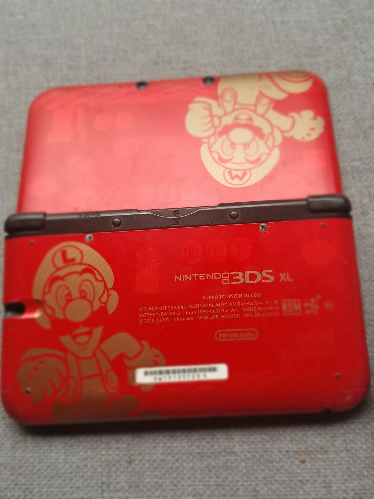 *Limited Edition* Super Mario Bros. 2 Gold 3DS XL