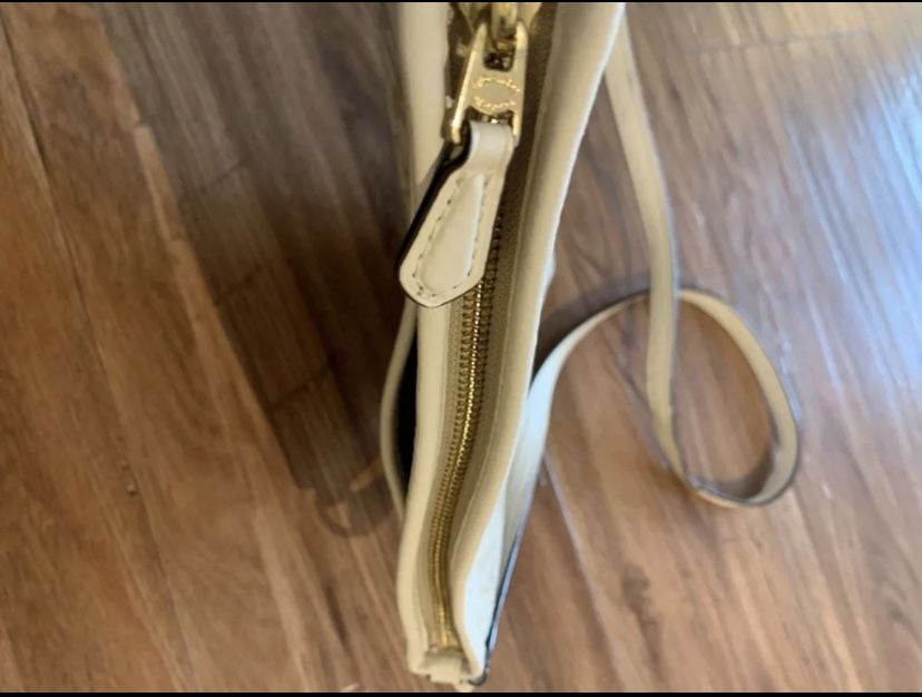 Coach crossbody purse