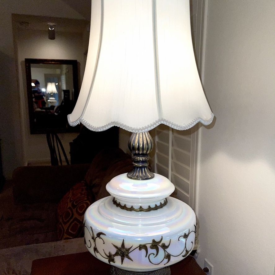 Vintage Hollywood Regency Lamp