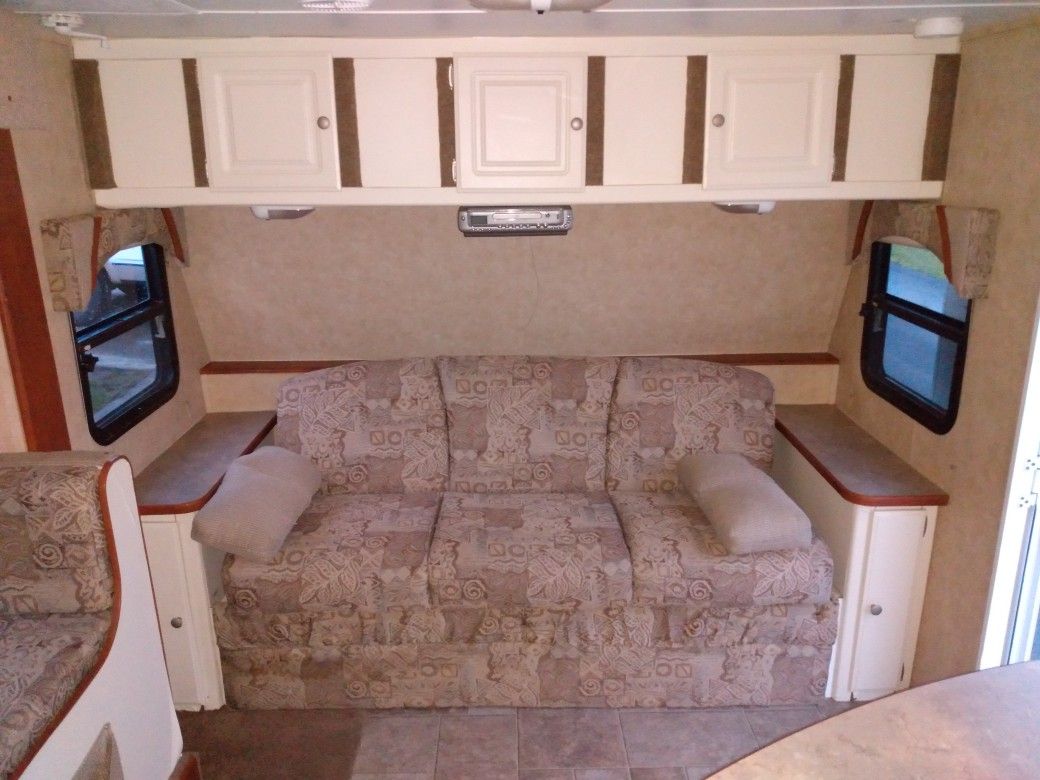 2006 Gulfstream By Gulfbreeze 28ft With Slide Out In Great Condition