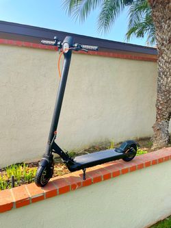 NEW Electric Scooters For Adults With Upgraded Motor - 18MPH Top Speed - 21 Mile Max Range - PRICE IS FIRM ✅ Thumbnail