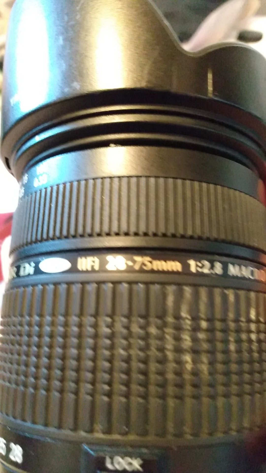Canon EOS40D with tamaron 75 nm lense