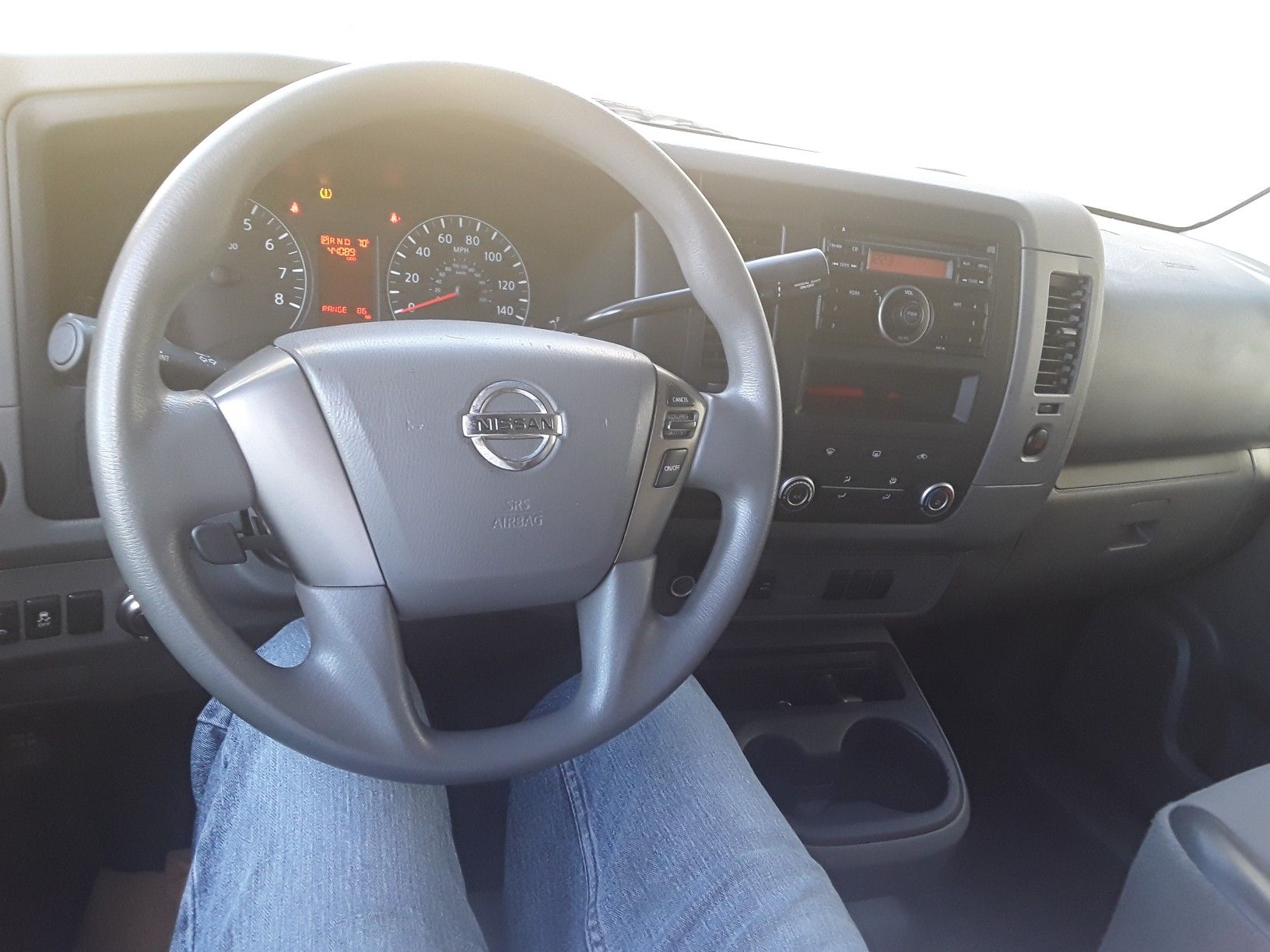 Nissan van 2015 nv3500 786 288 1235