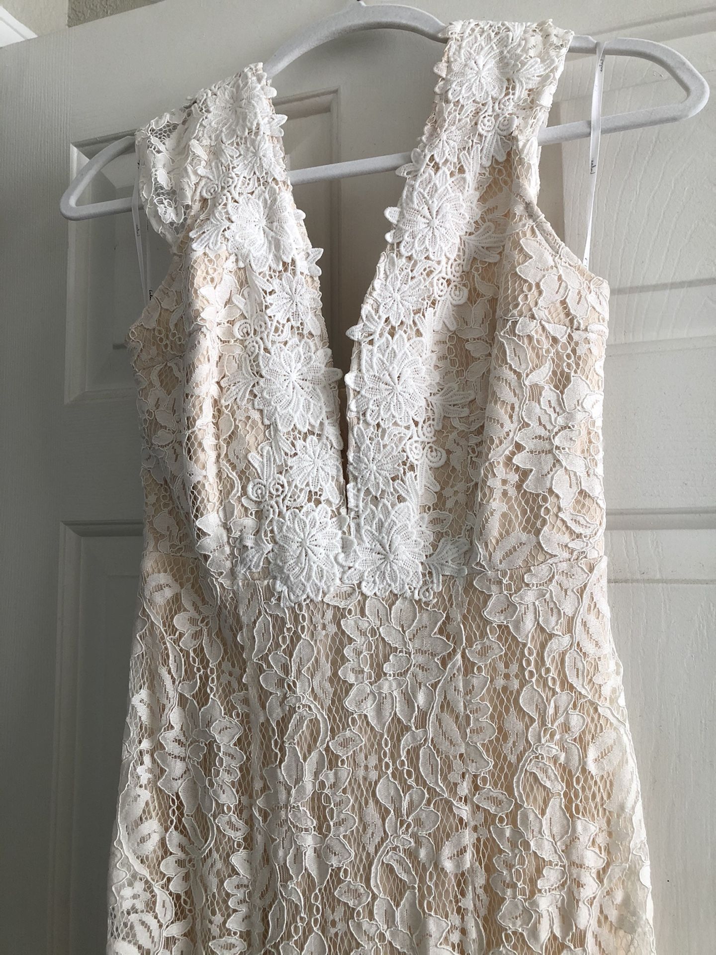 White Lace Short Sleeve Maxi Dress