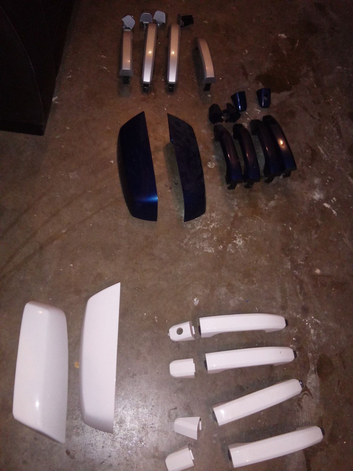15 -18 silverado door handle mirror caps