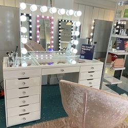 💄👑 Hollywood Makeup Vanity With Bluetooth Speakers 👑💄  Thumbnail