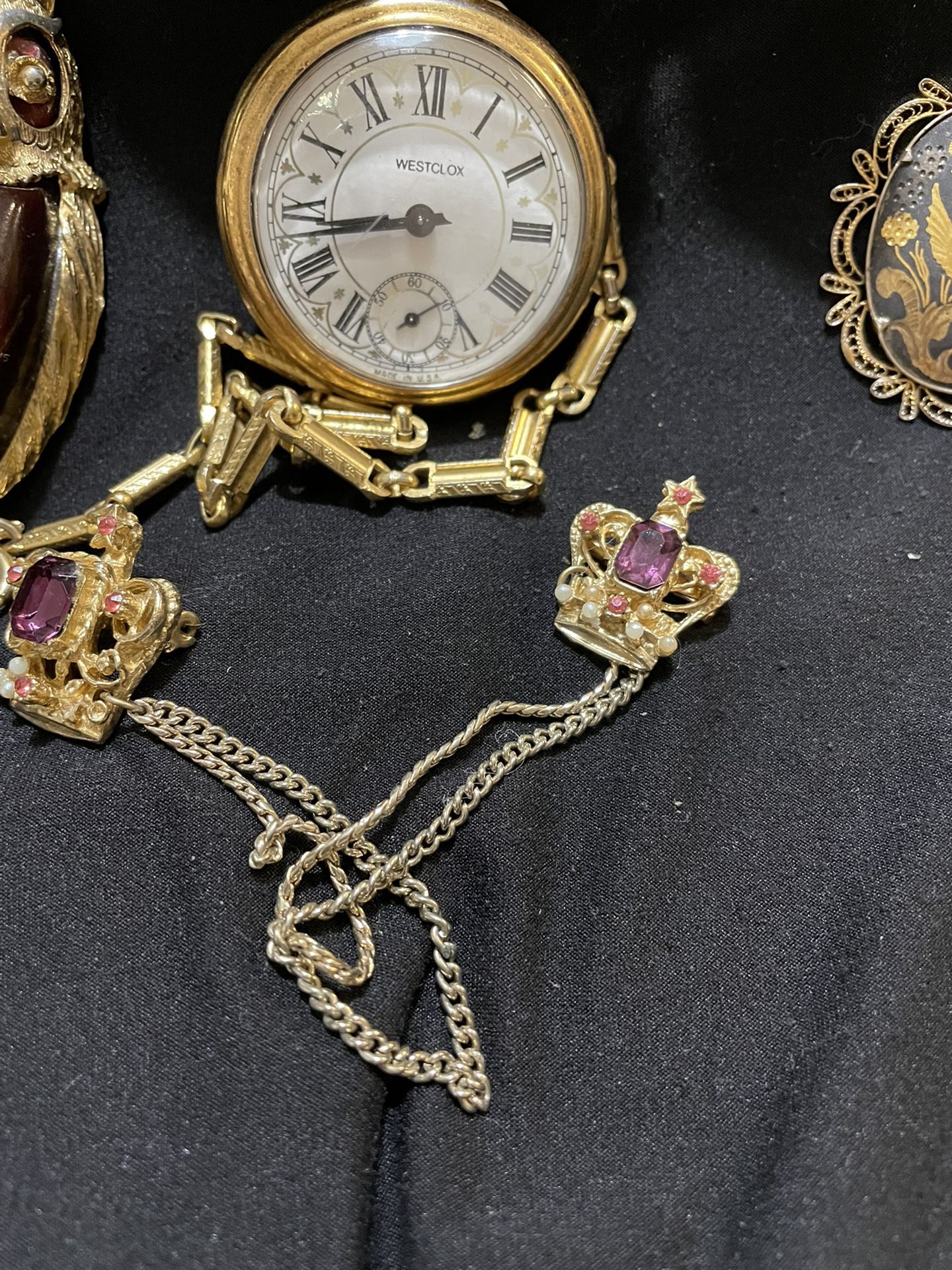 ALLIGATOR JEWELRY GROUP WITH OWL AND POCKET WATCH 