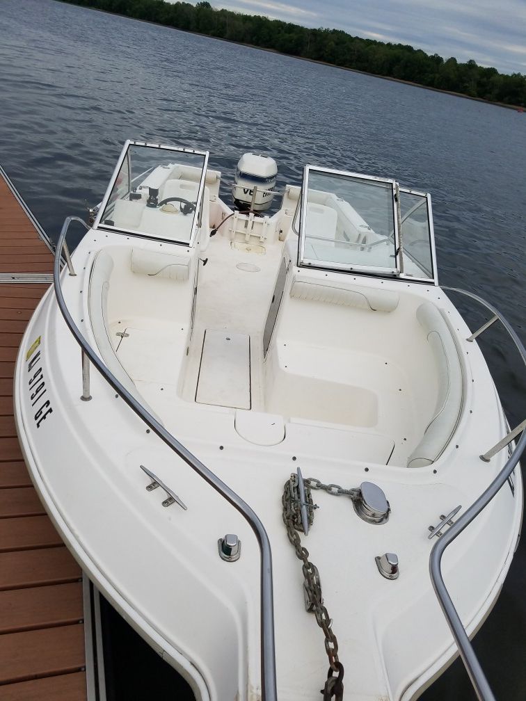 98 aquasport 200 horsepower Evinrude outboard motor