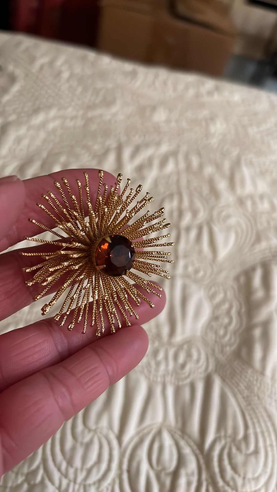Vintage 70s Sarah Coventry Brooch