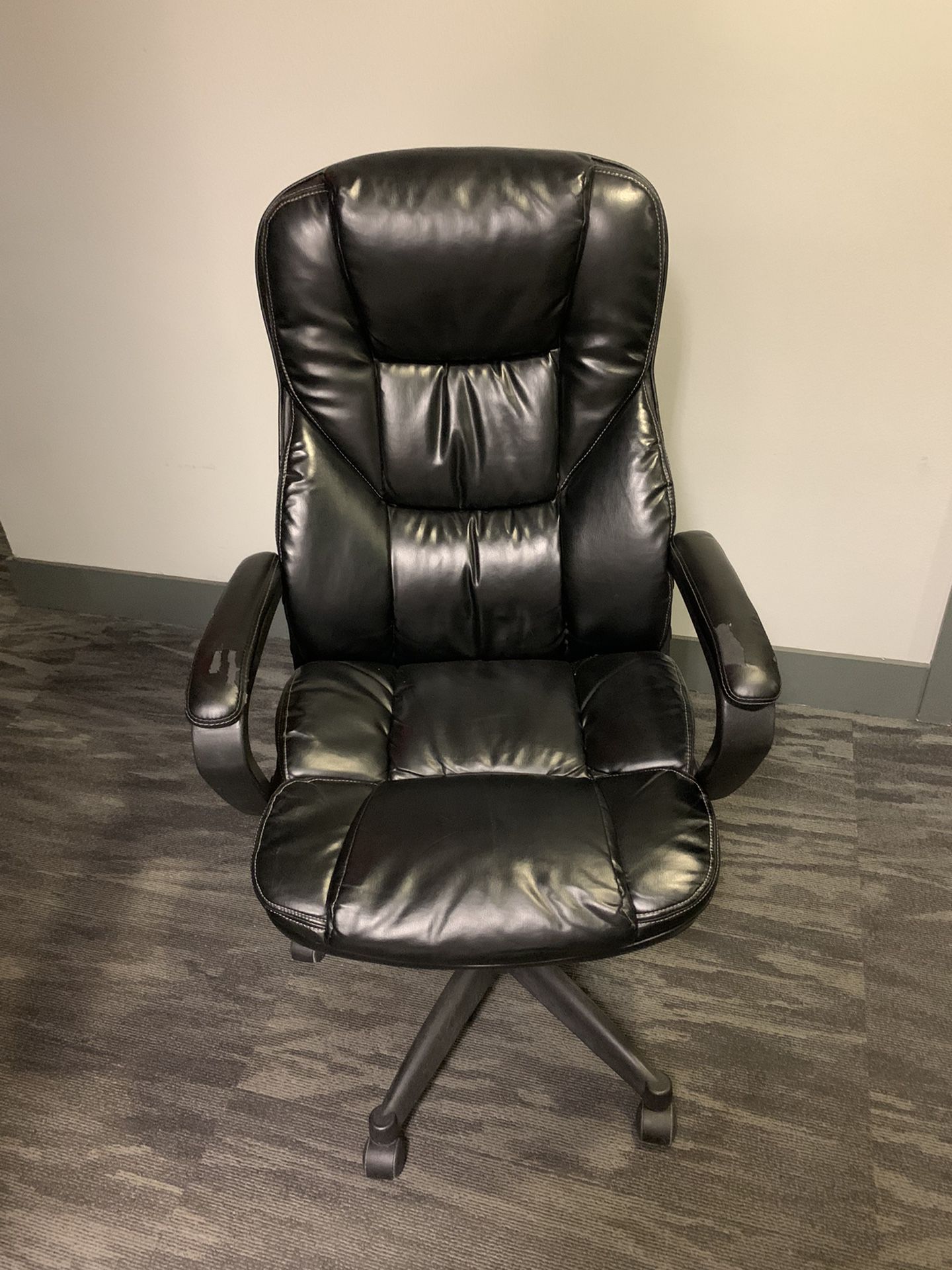 Office Manager Chair $30