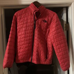 Boys North Face Thermo Ball jacket- Red Boys large Thumbnail