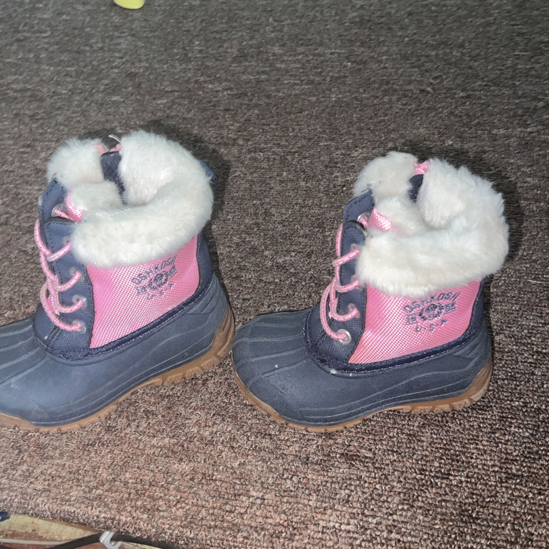 Oshkosh B’gosh  snow Boots 