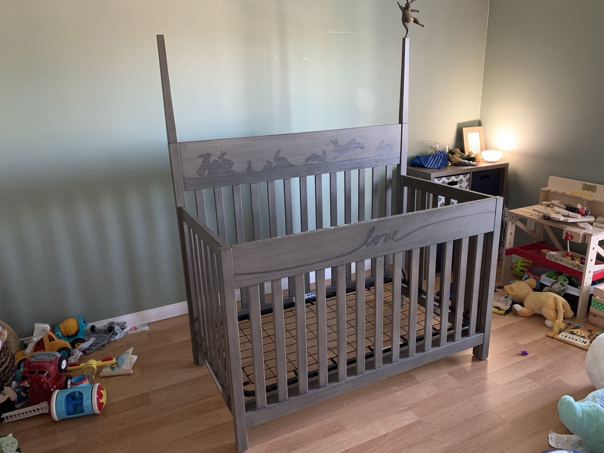 ED Ellen DeGeneres Forest Animal 4in1 Convertible Crib in Natural