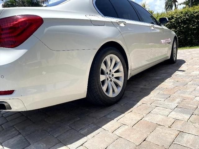 2011 BMW 7-Series