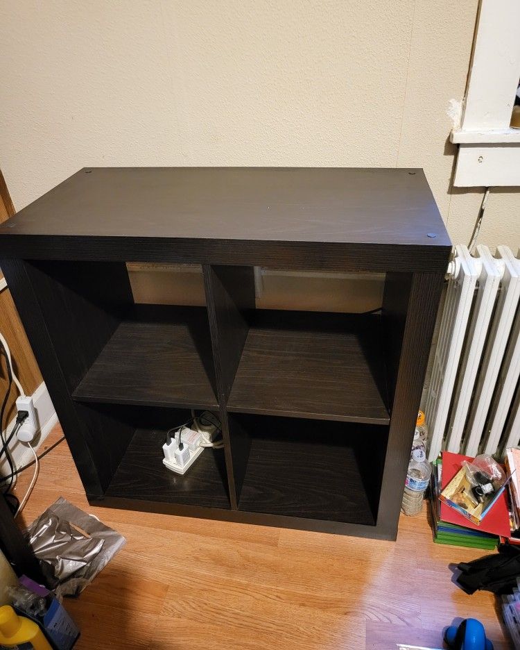 Book case / Fishtank Stand
