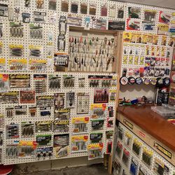 Tons Of Brand New Fishing Lures Thumbnail