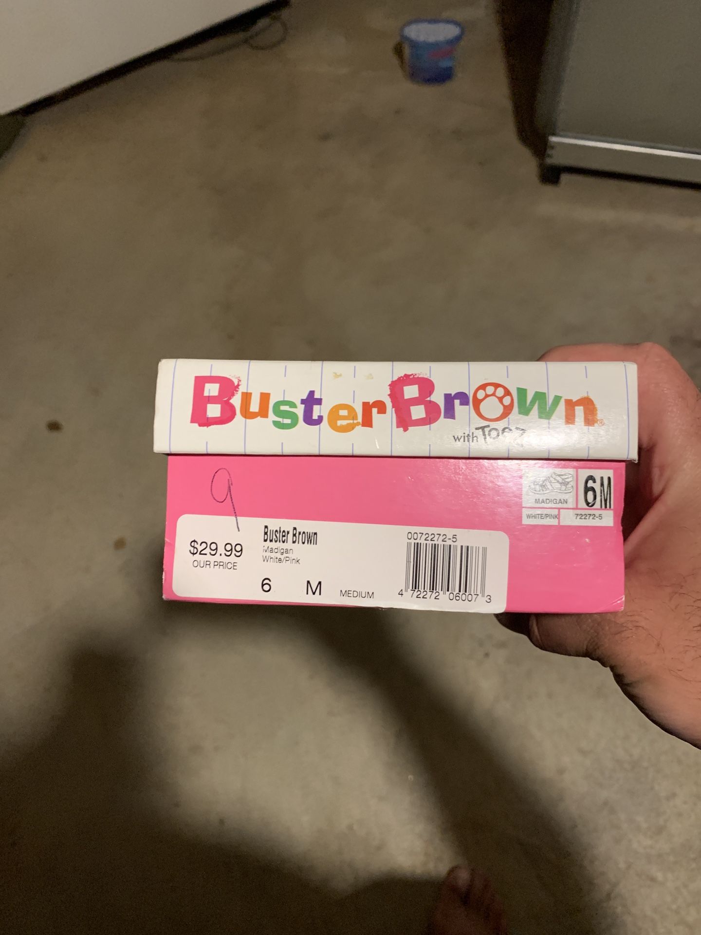 Buster Brown Shows: Size 6