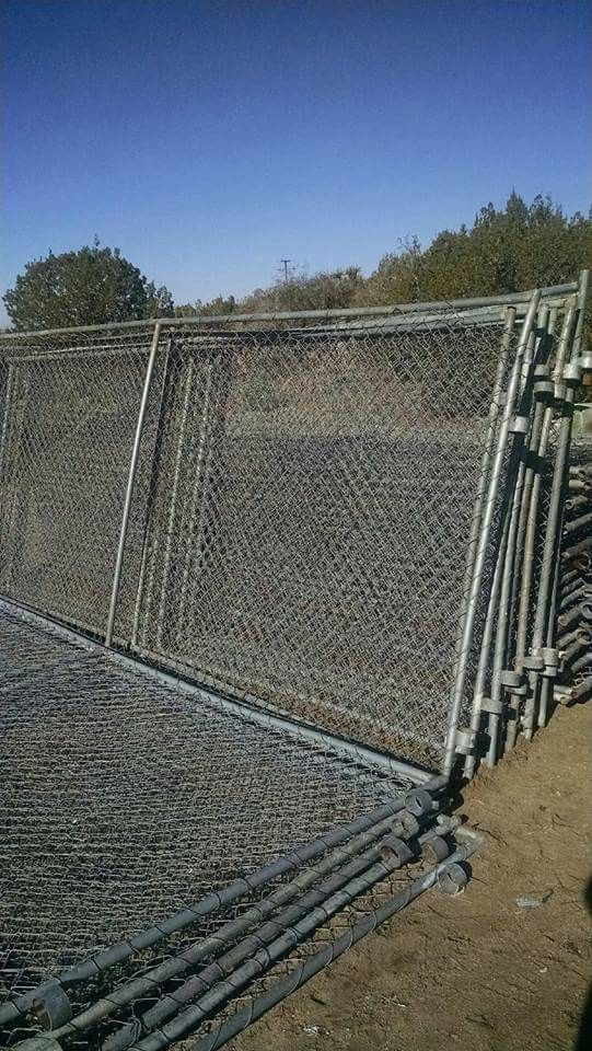 USED Chain link panel fence 6'ft x14 ft for Sale in Apple Valley, CA