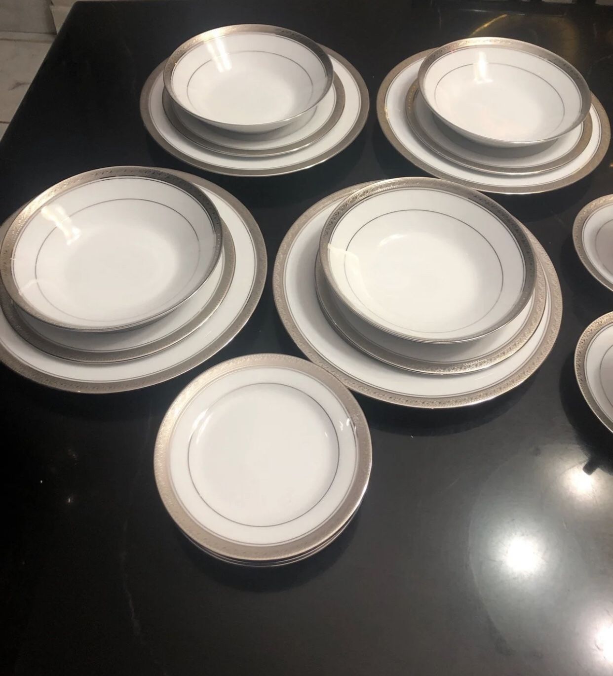 Noritake China - Crestwood