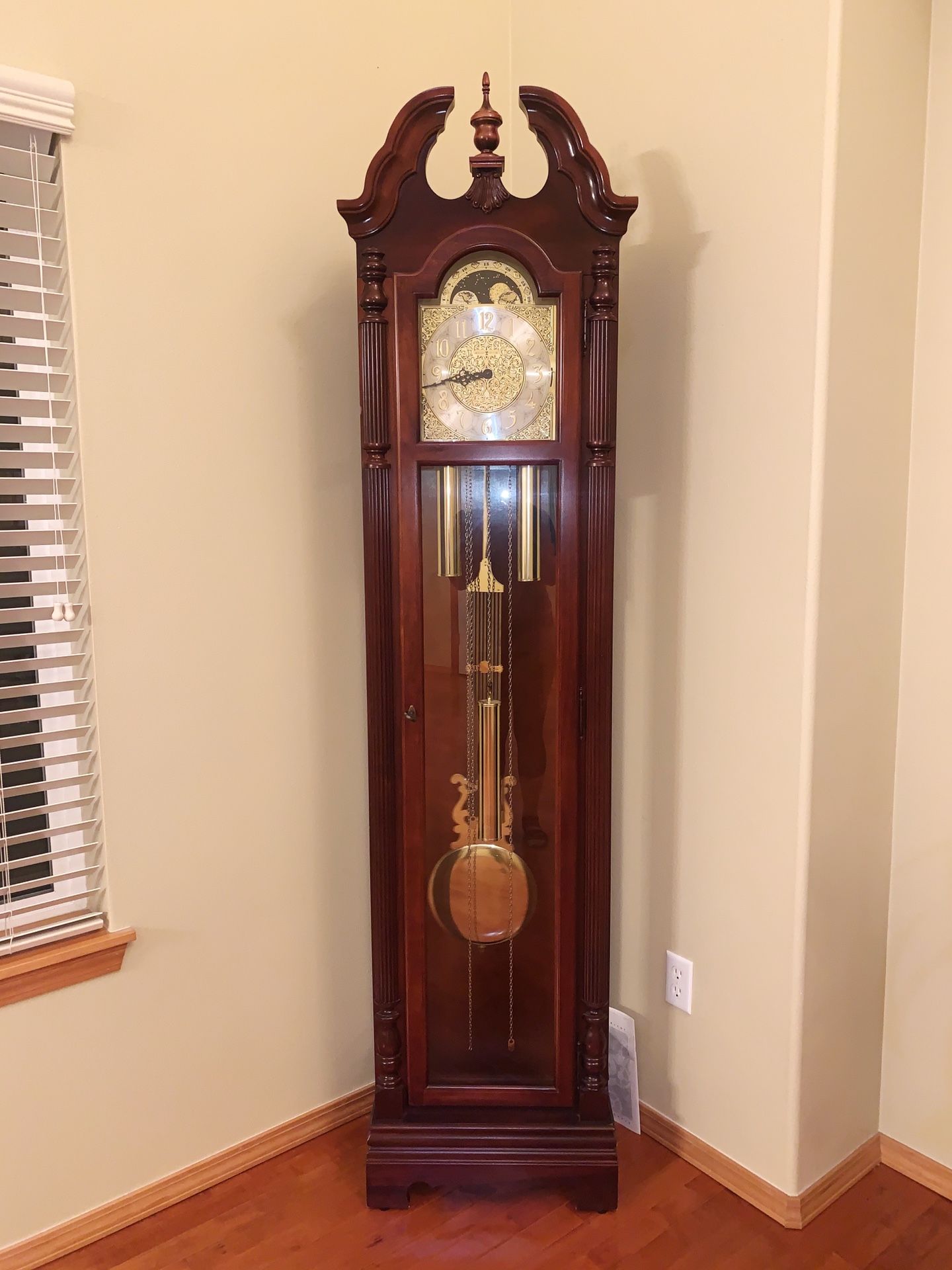 Howard Miller Clock Model 620-156 Manual