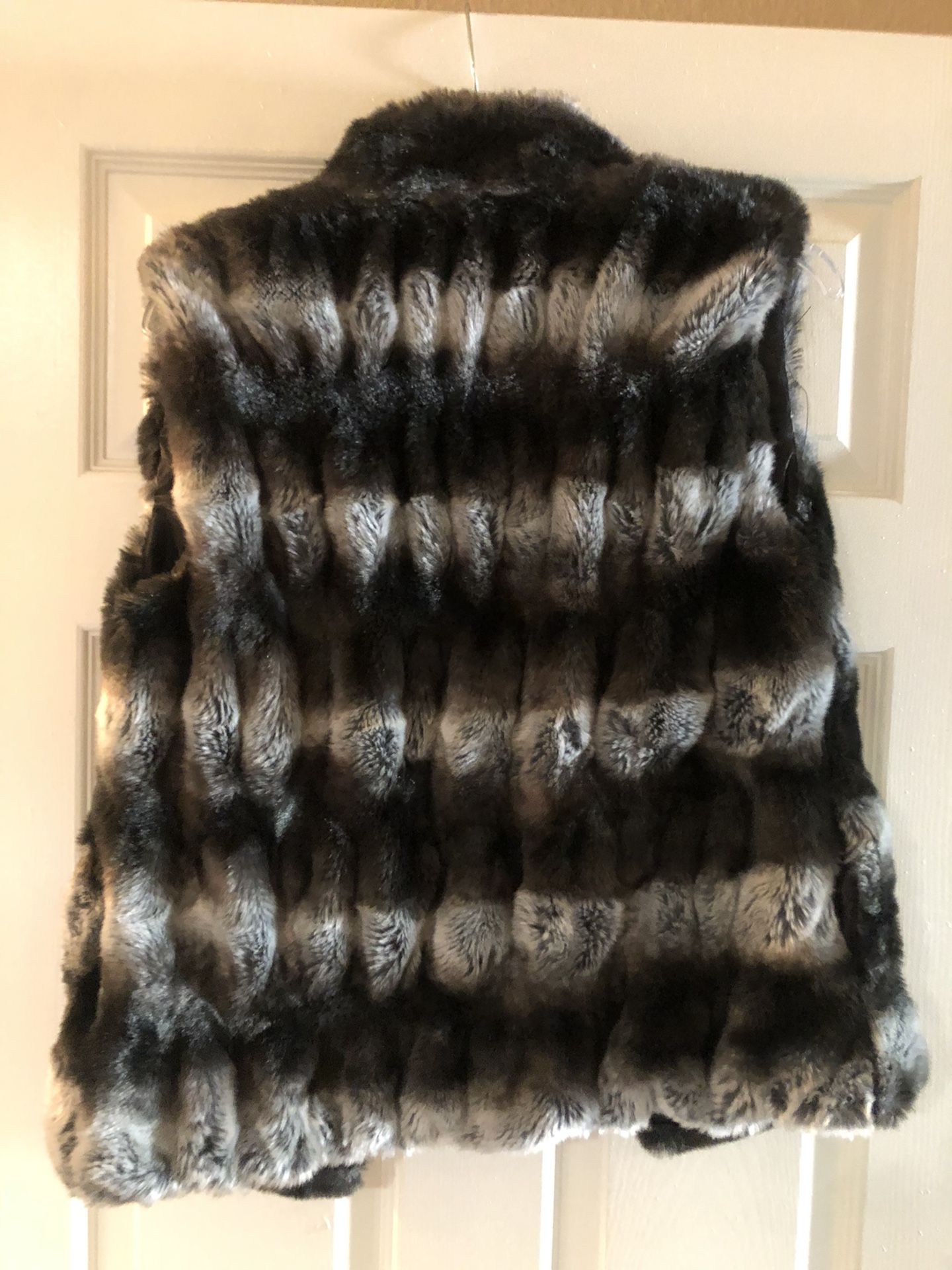 Jennifer Lopez fur vest size small
