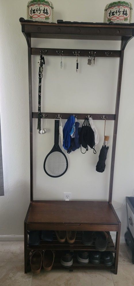 Entryway Coatrack/Key Rack With attached Shoe Stand And Storage