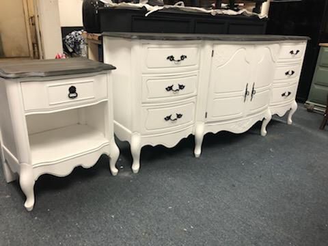 Beautiful White And Black Stained Top solid Wood Vintage Dresser And Nightstand!