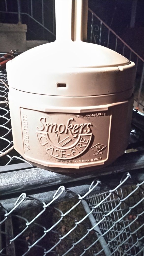 Outdoor Cigarette Ashtray