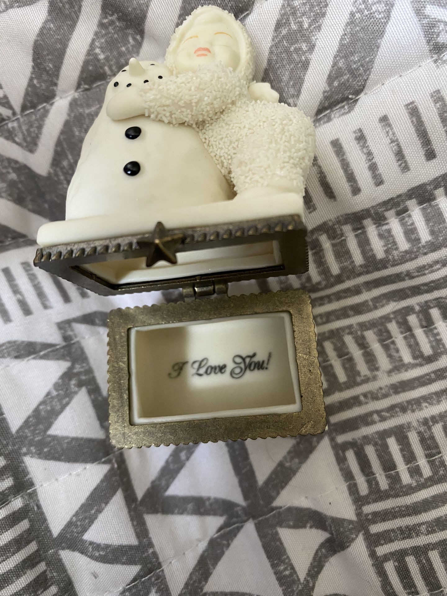 Snowbabies lot of 3