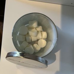 Bath and Body Works Candle Melts (various available!) Thumbnail