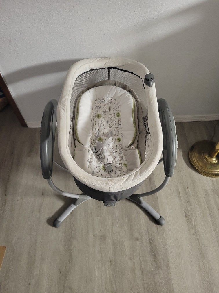 Graco DuoGlider Gliding Baby Swing