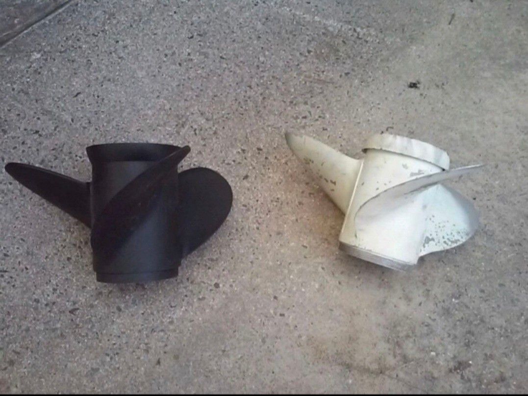 Outboard Motor Props