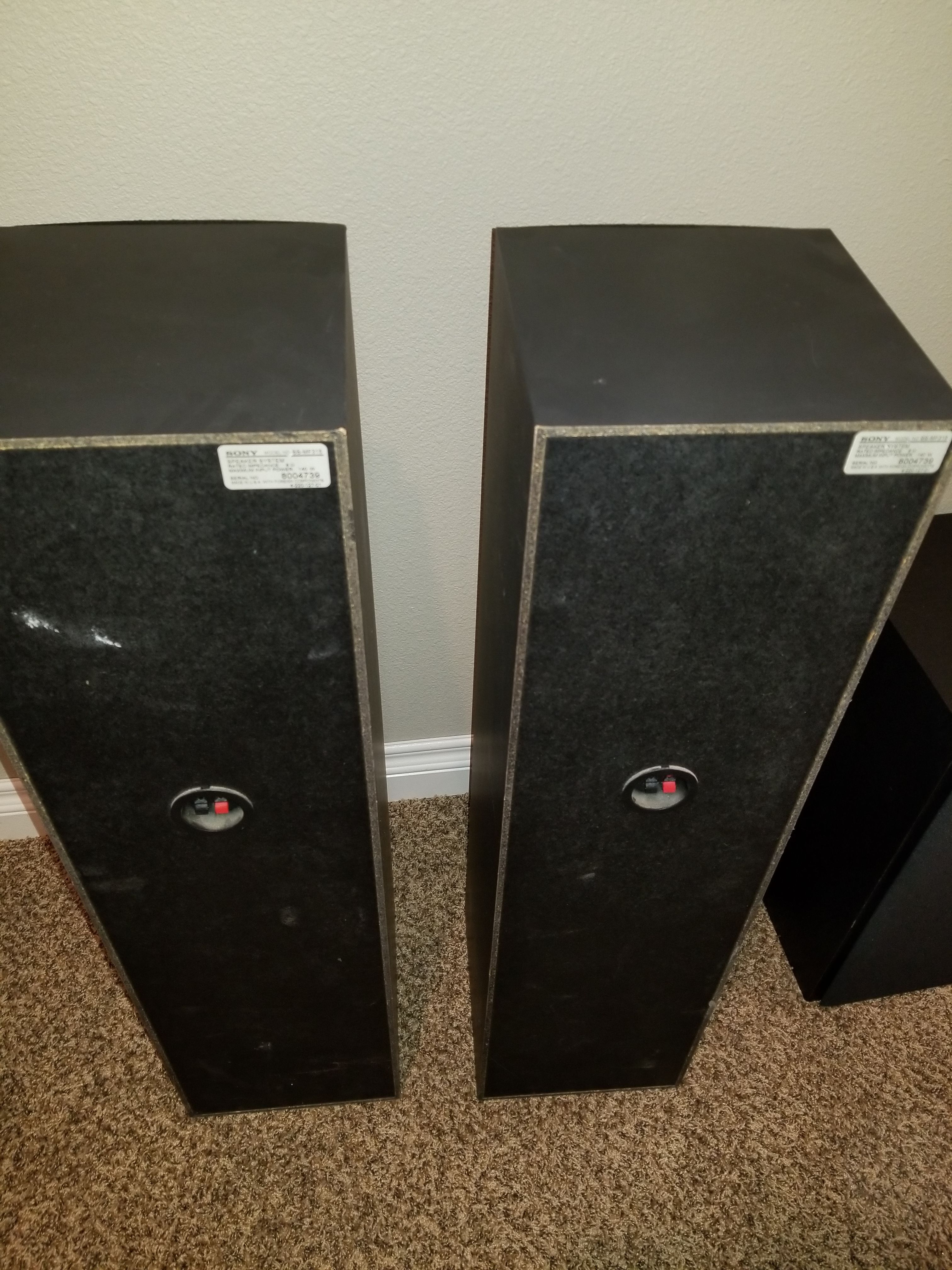 Still available Sony SSMF315 3 way tower speakers for Sale in Bothell