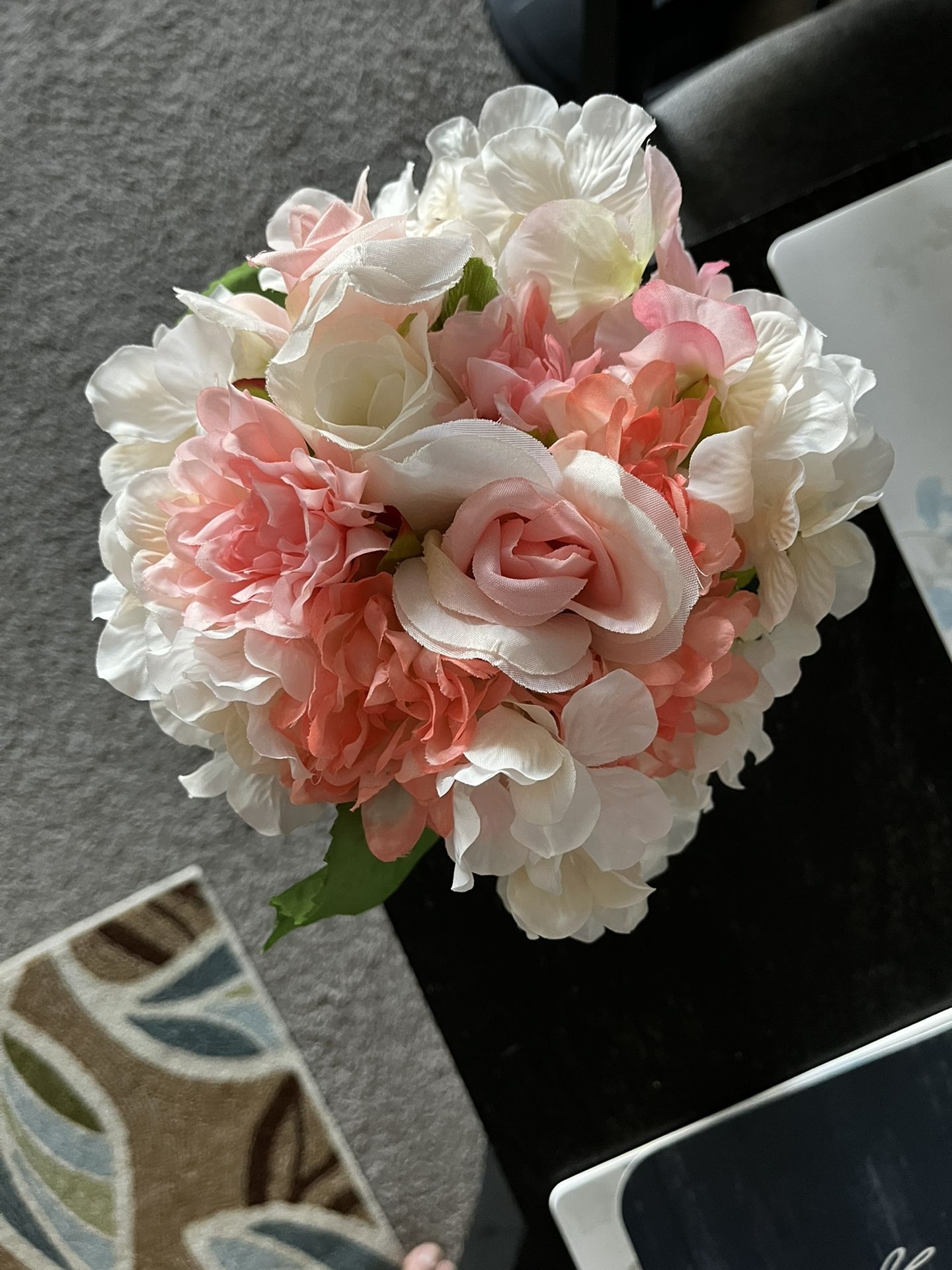 Flower Decoration with glass white jar
