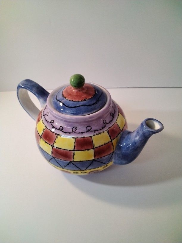 Very Cute Tea Pot Great For Home Decor.