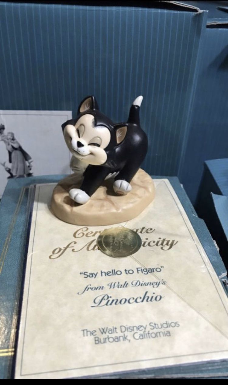 WDCC Figaro “Say hello to Figaro” Disney Figurine