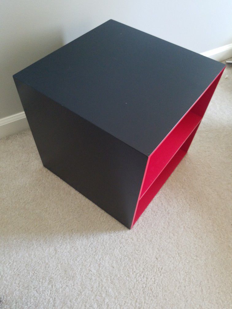 Shelf Cube organizer