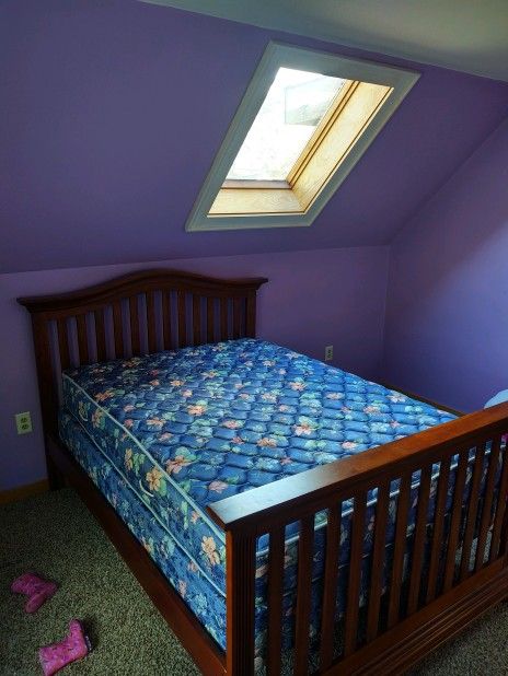 Full Sized Bed