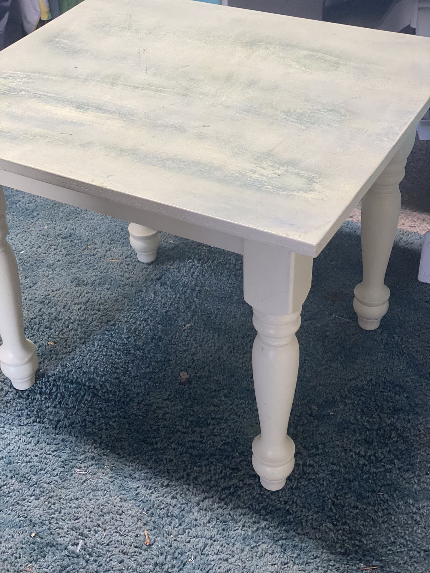 Accent / End Table