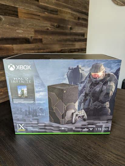 Xbox Series X Halo Limited Edition NEW IN BOX