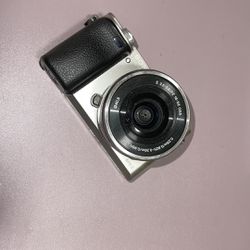 Sony A6000 Mirrorless Digital SLR Thumbnail