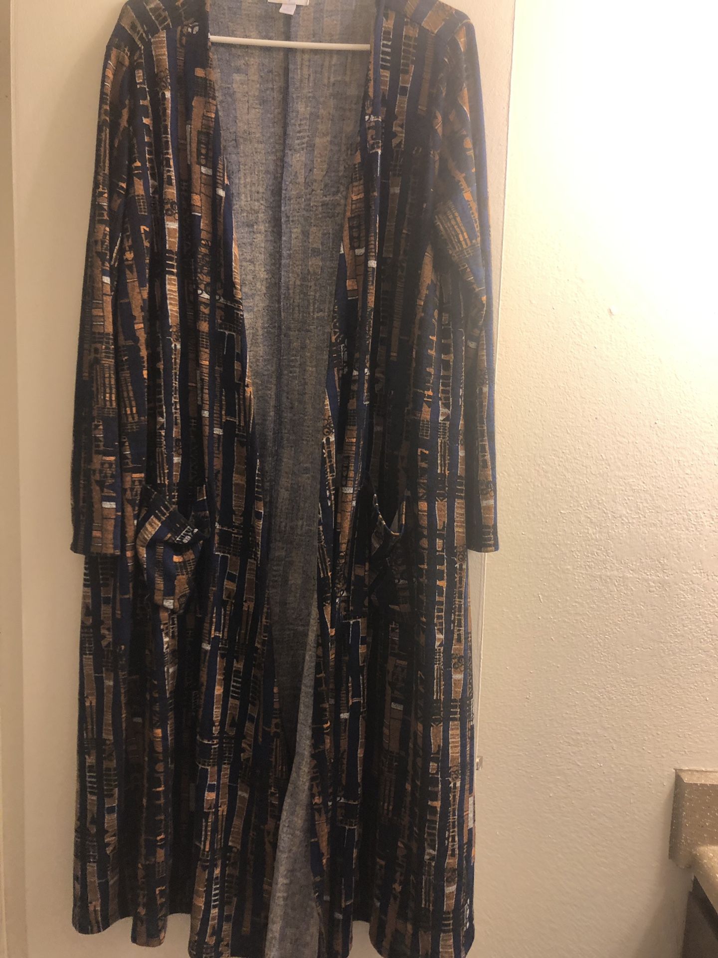 Lularoe L Sarah