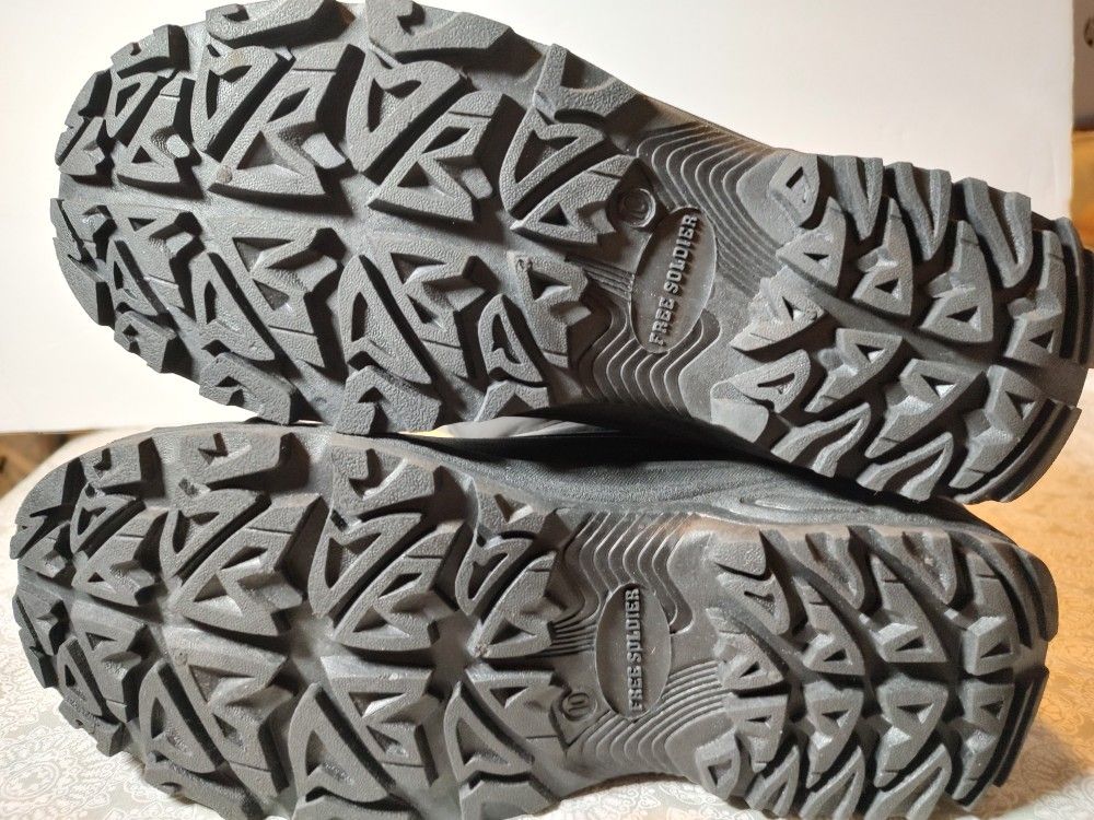 Free Soldier Men's Insulated Waterproof Snow Boots SZ 10