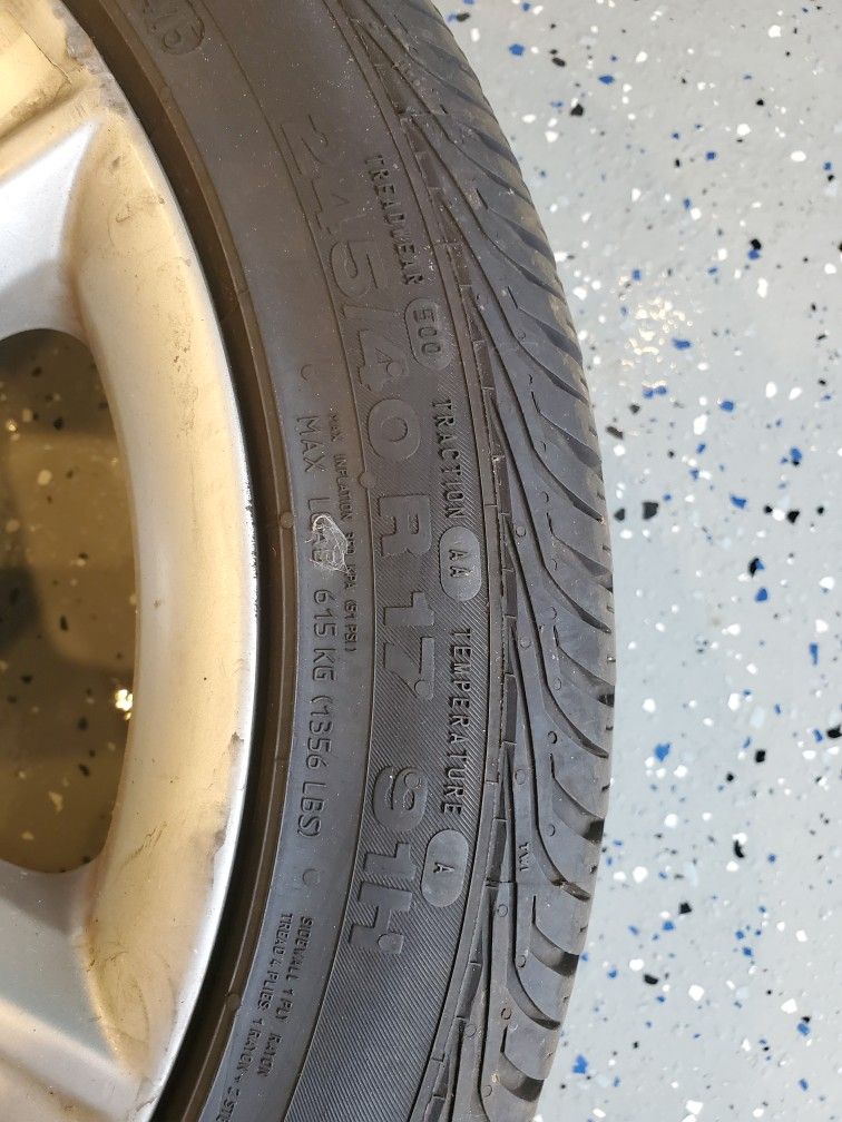 2010 Mercedes Benz C300 Sport Staggered Rims With Tires