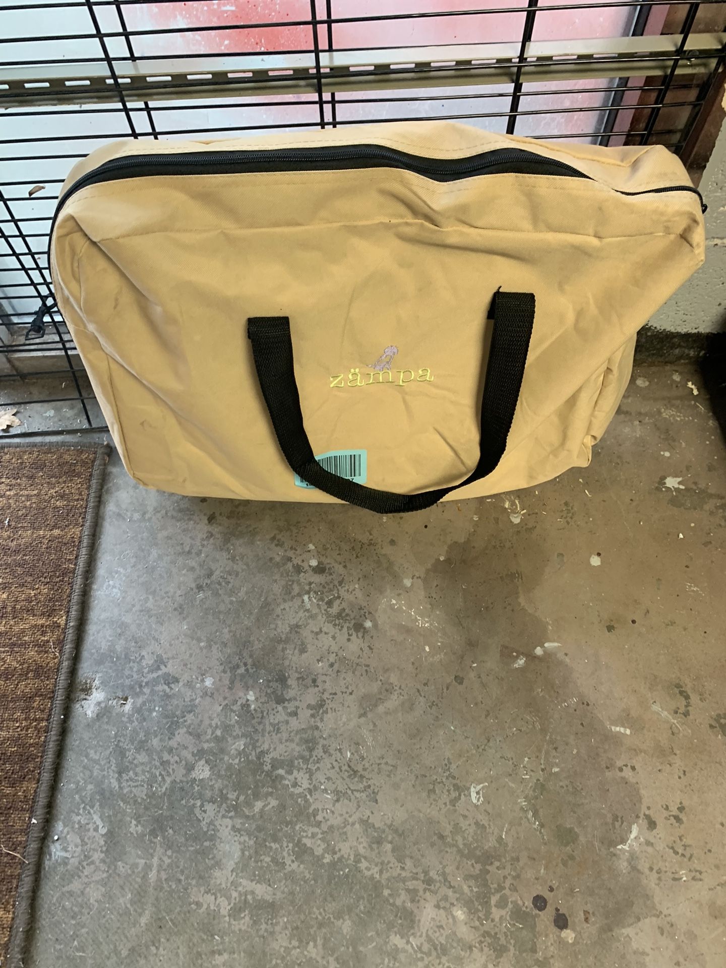 Zampa Soft collapsible pet carrier W/bag